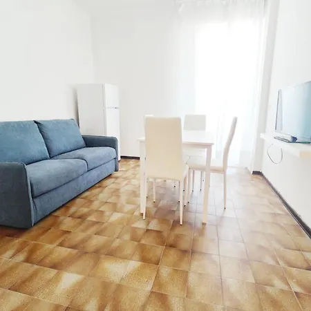 Casa vacanze La Torre - Frontemare - Immobil Relax Lido di Jesolo